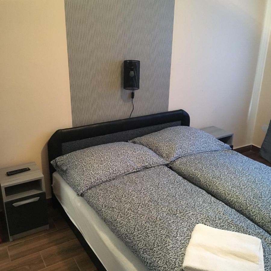 Stella Apartman Debrecen Ngoại thất bức ảnh